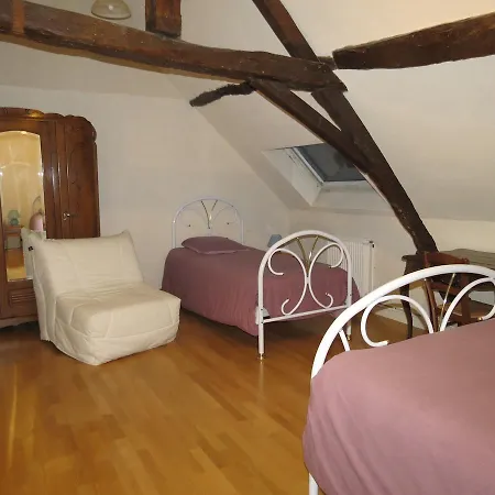 Chambres D'hotes La Loge B&B *